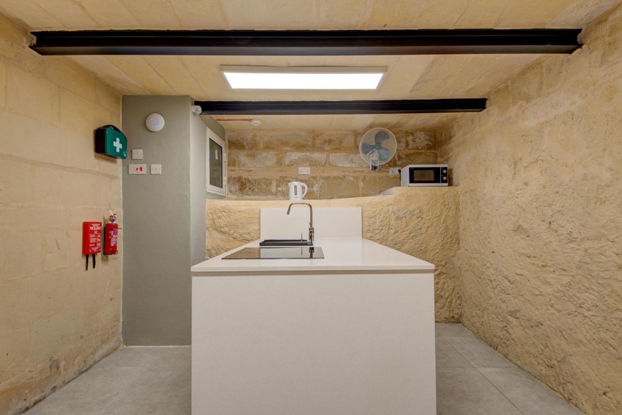 Private Rooms With Bathroom In Valletta Dış mekan fotoğraf