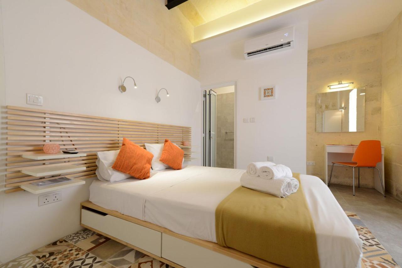 Private Rooms With Bathroom In Valletta Dış mekan fotoğraf