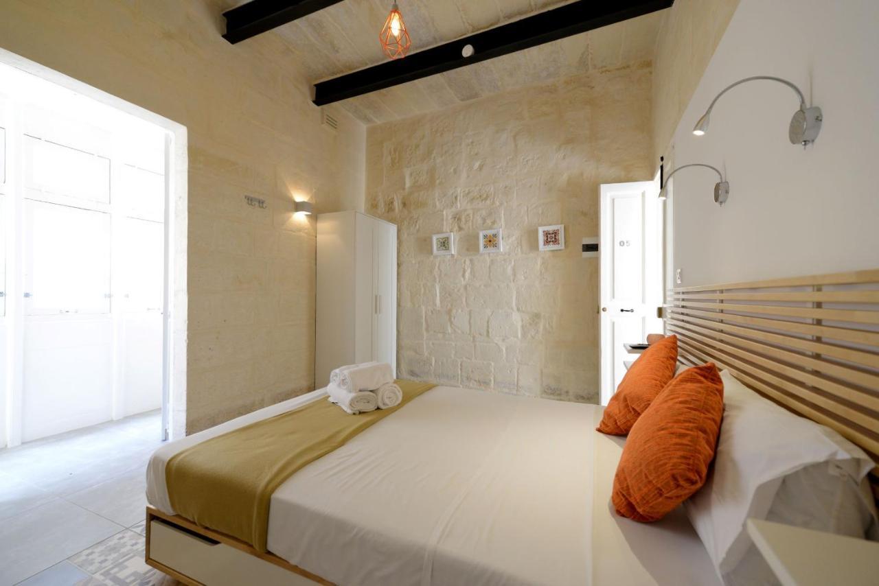 Private Rooms With Bathroom In Valletta Dış mekan fotoğraf