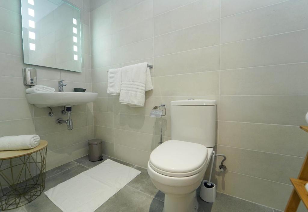Private Rooms With Bathroom In Valletta Dış mekan fotoğraf