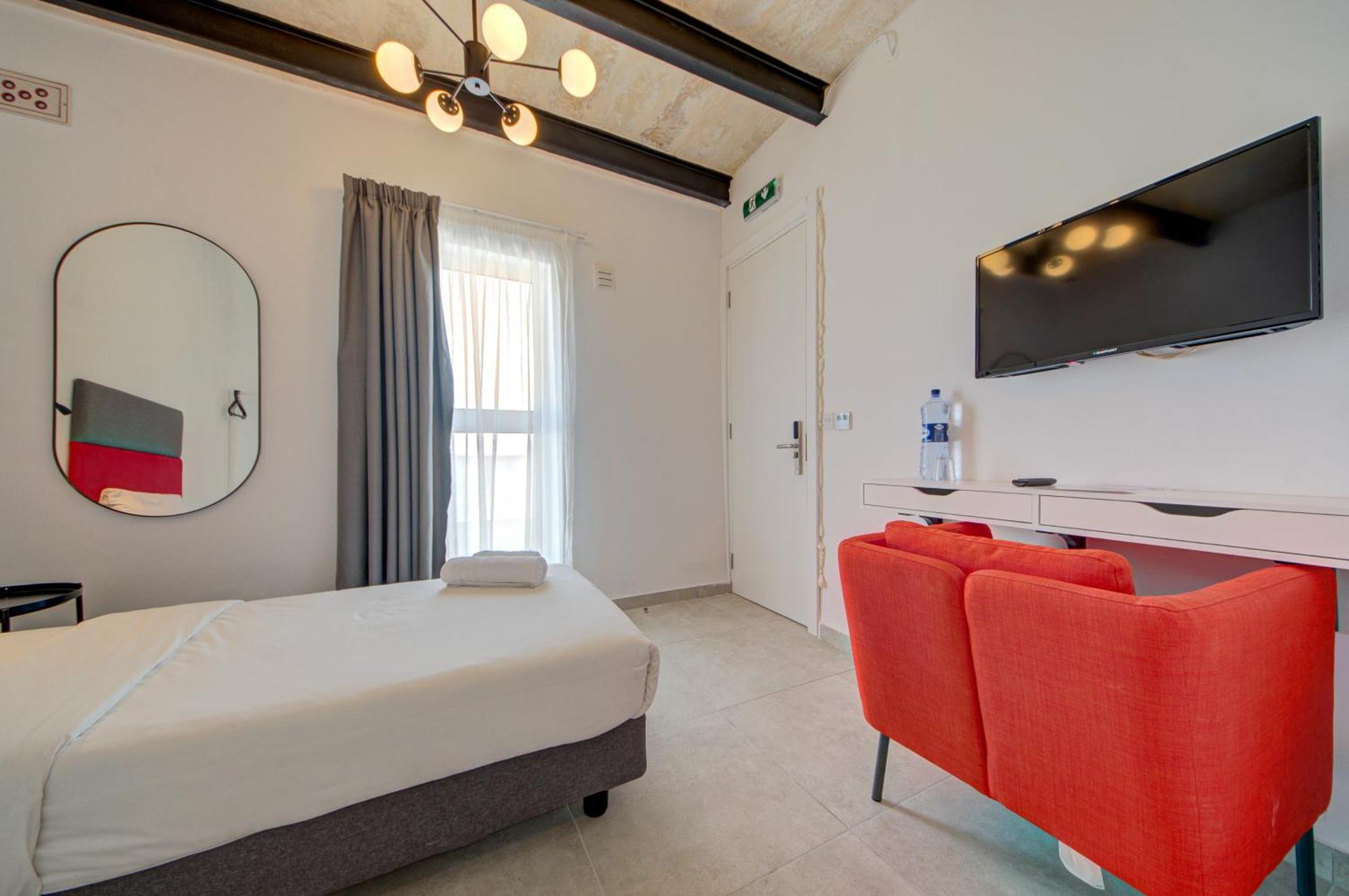 Private Rooms With Bathroom In Valletta Dış mekan fotoğraf